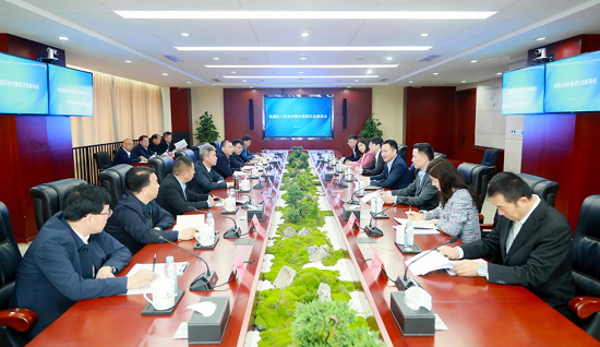 ���Ի��������������ί��ǻƿ�